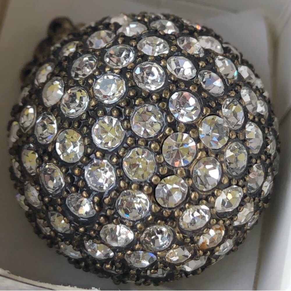 Mark Jewel Super Dome Stretch Ring Avon